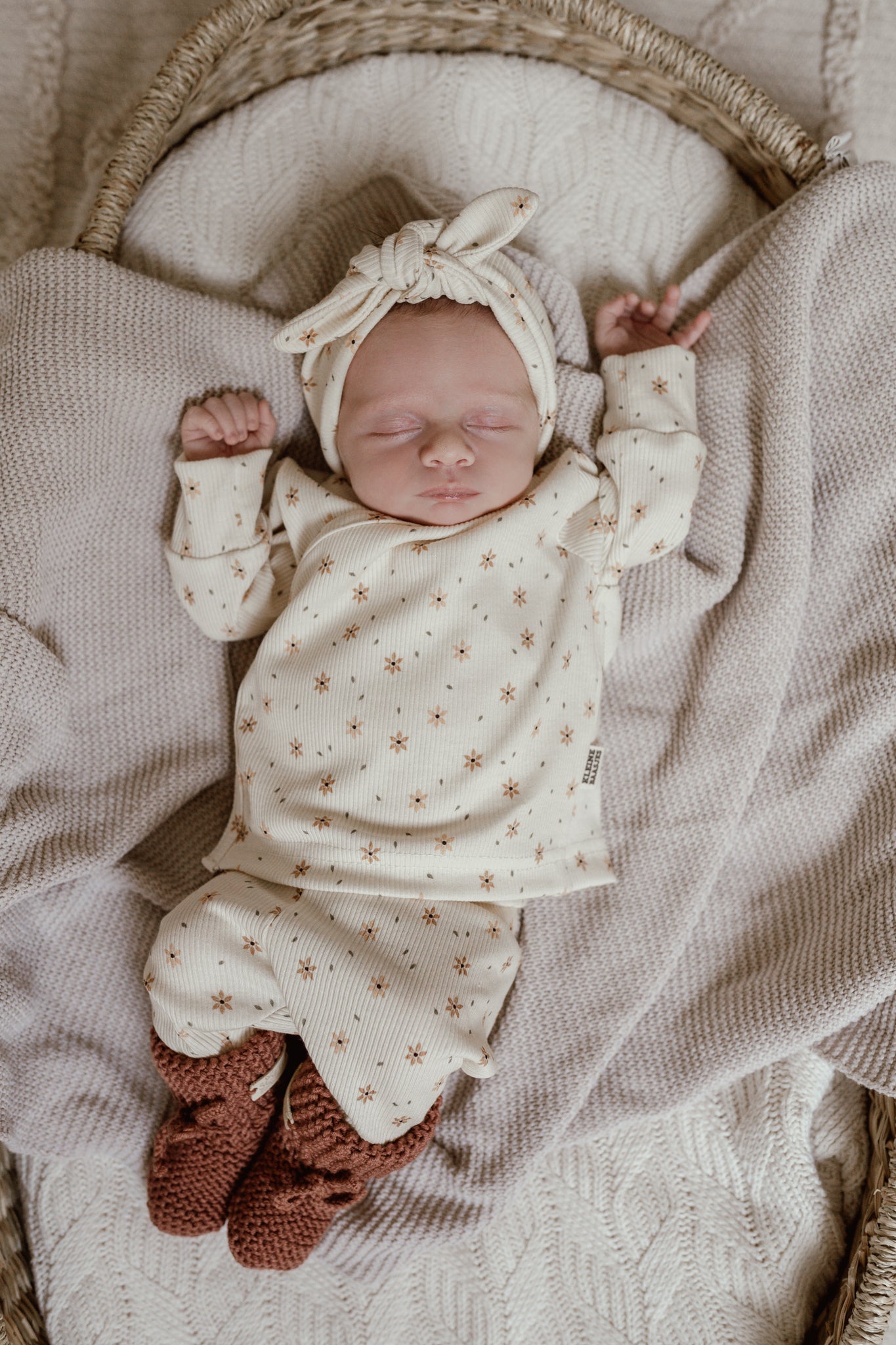 Shop de newborn collectie van Kleine Baasjes. Handgemaakt van de zachtste stoffen voor jouw baby.