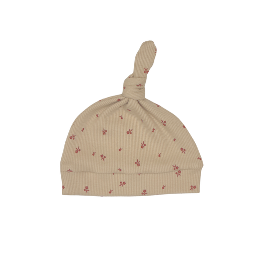 Baby Newborn Mutsje Beige met bloemetjes